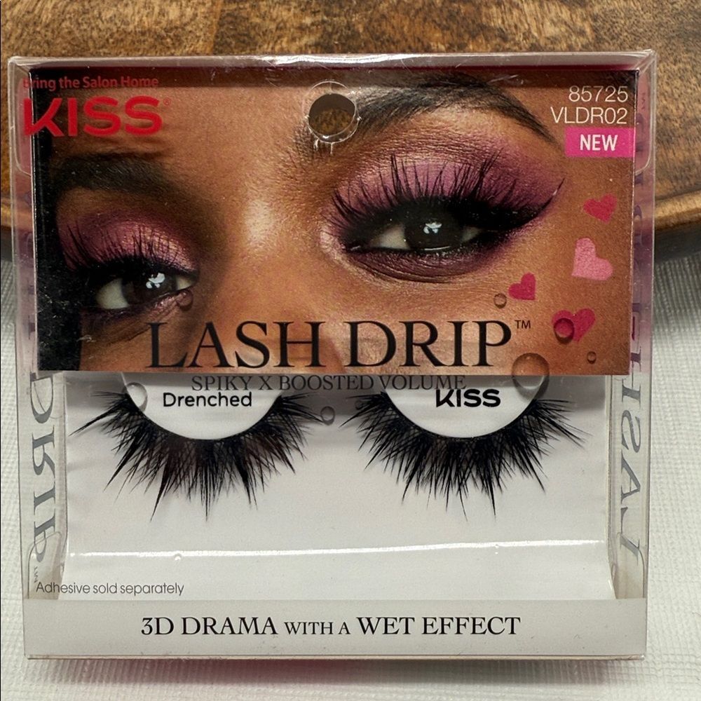 Kiss Lash Drip Drenched 3D Lashes 1 Pair 85725 VLDR02